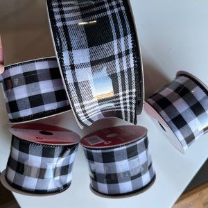 Wired Christmas -‎ Holiday Fabric Ribbon Rolls – 1 Jumbo and 4 Standard (New)